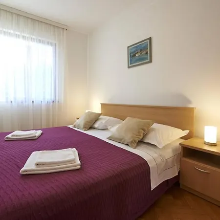 In Slatine With Terrace, Air Conditioning, Wi-fi Apartment Trogir