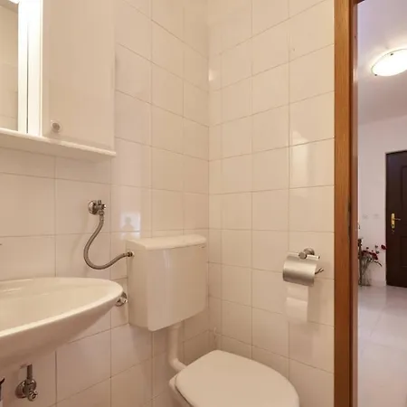 In Slatine With Terrace, Air Conditioning, Wi-fi Apartment *